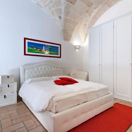 Casa Dell'Arco Old Town - Sit Apartment Lecce Bagian luar foto