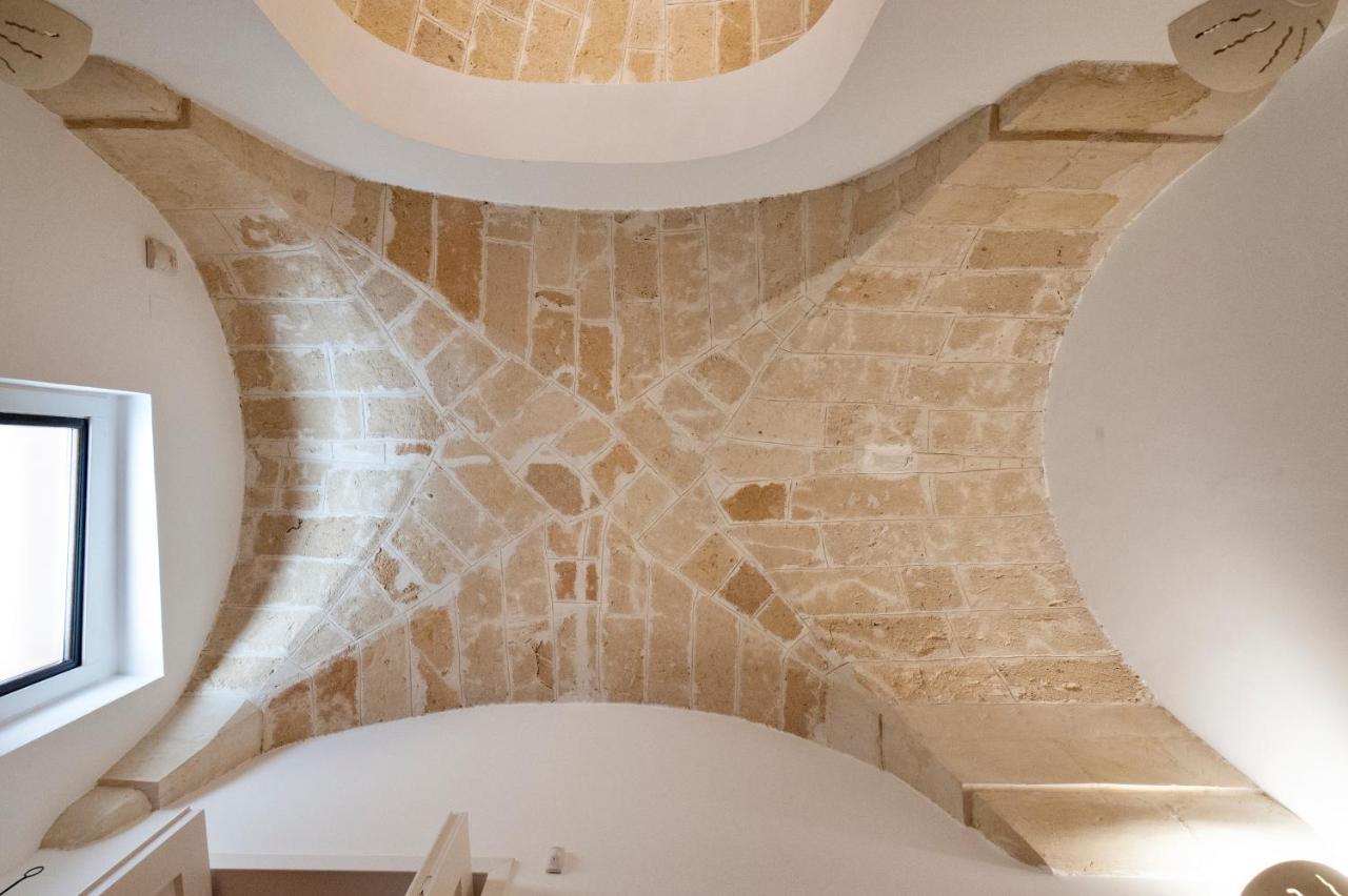 Casa Dell'Arco Old Town - Sit Apartment Lecce Bagian luar foto