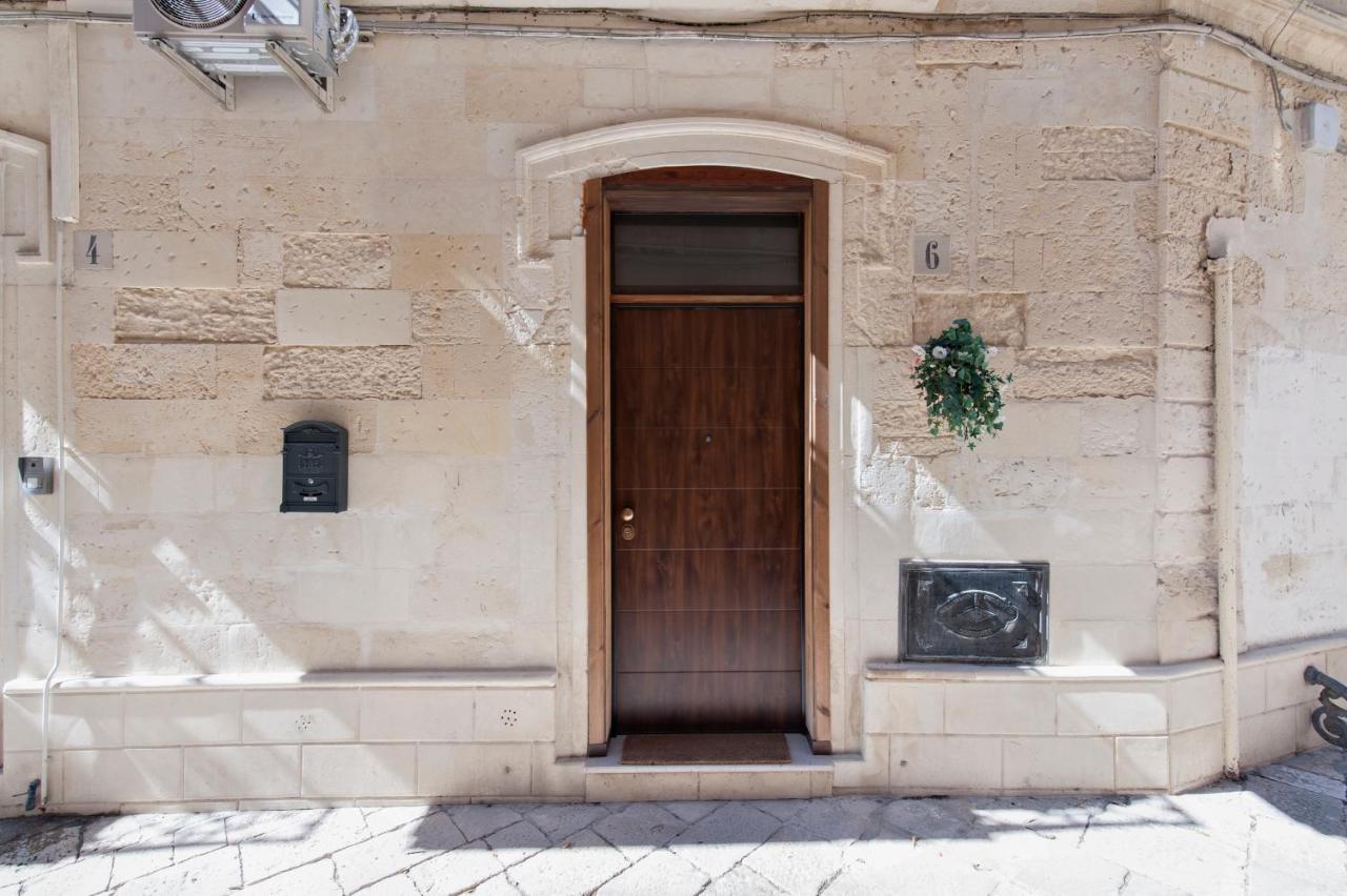 Casa Dell'Arco Old Town - Sit Apartment Lecce Bagian luar foto
